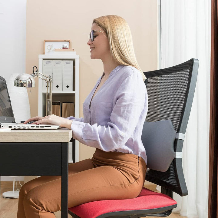 Innovagoods® Pernă lombară din gel cu husă detașabilă Glushion oferă suport lombar optim cu funcție de pernă lombară, gel și husă detașabilă. Ideală pentru acasă și la serviciu.